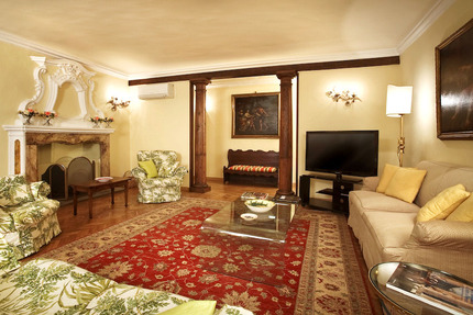 The Alcove Suite
